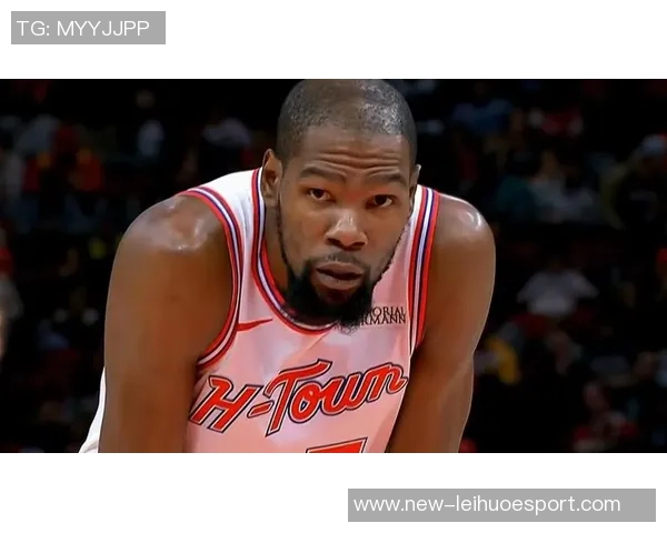 杜兰特表现平平第三节独得13分末节仅出手1次全场仅得16分并有5次失误